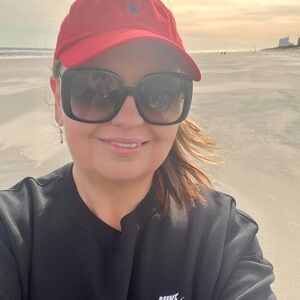 Meet your Posher, Justina